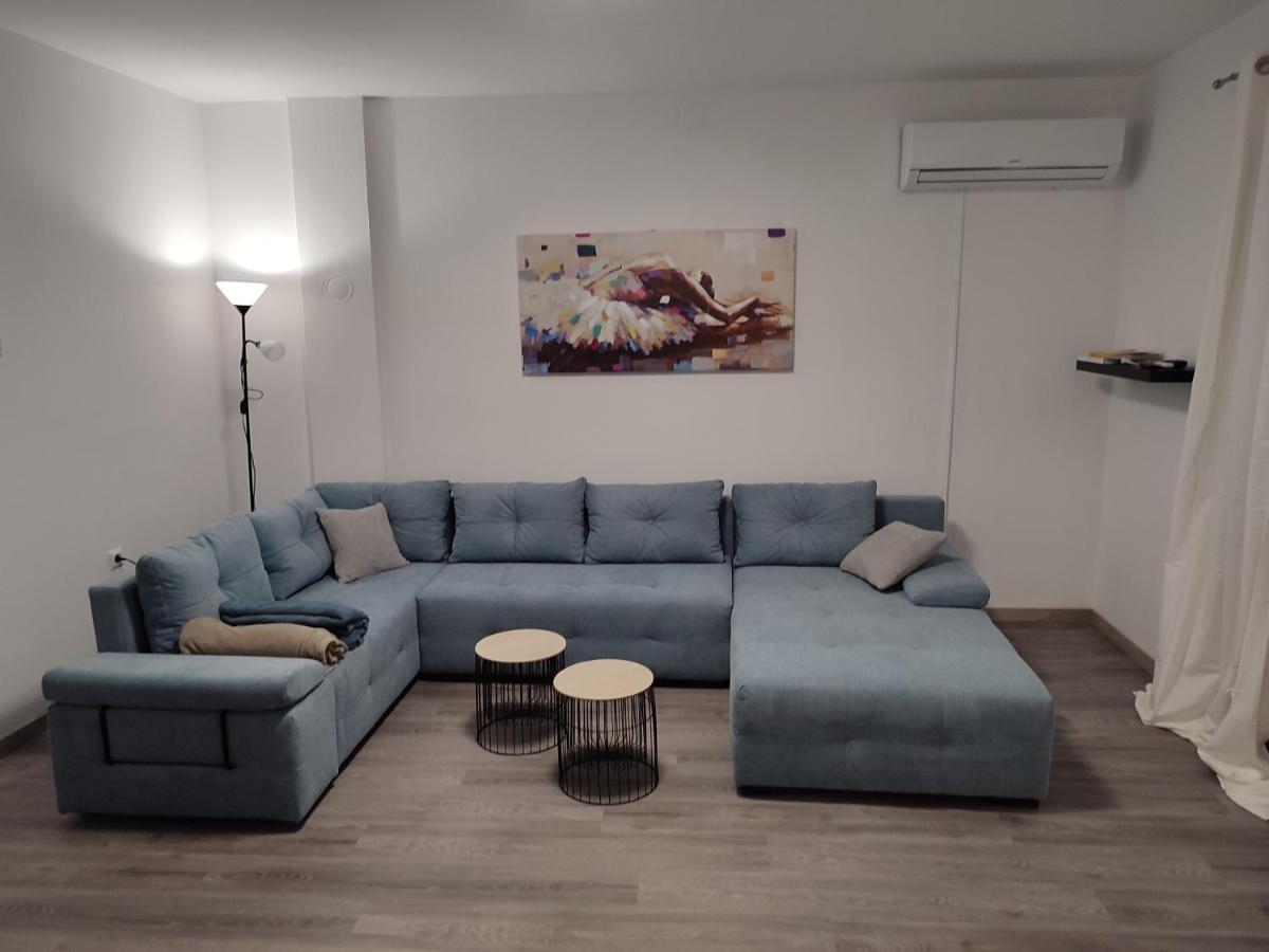 Family Apartment Maria Матульи Экстерьер фото