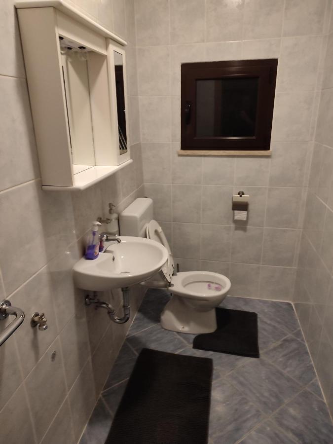 Family Apartment Maria Матульи Экстерьер фото