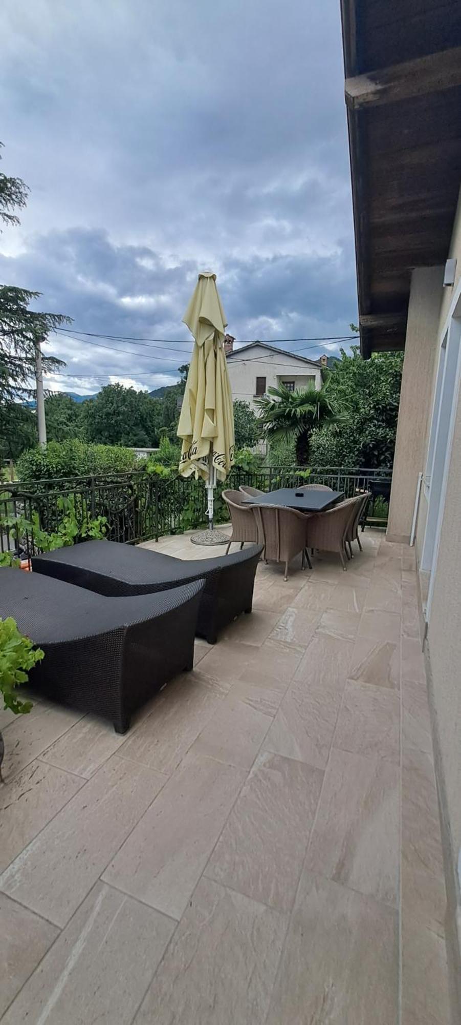 Family Apartment Maria Матульи Экстерьер фото